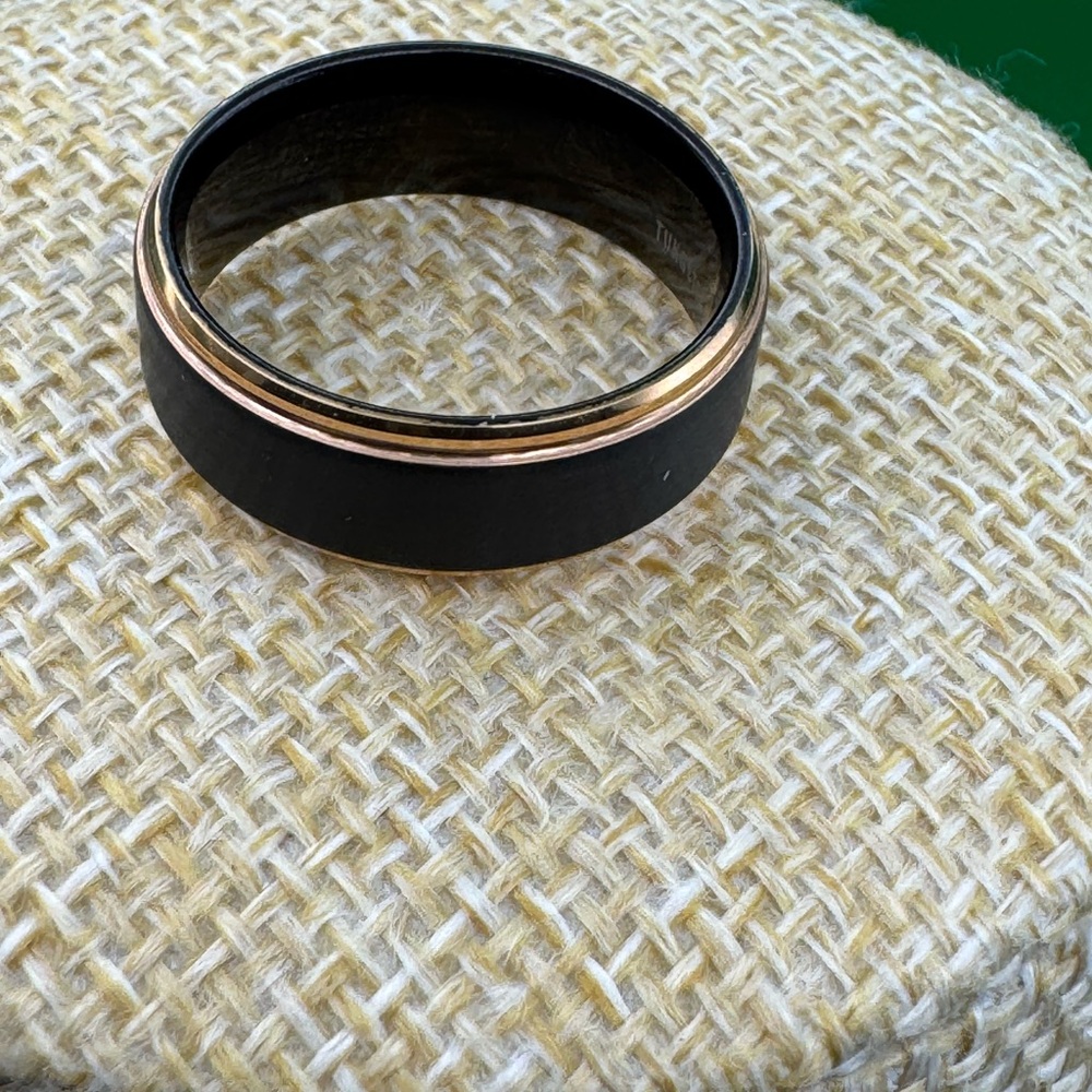King Will Gold And Black Plated Tungsten Carbide 8mm Ring Size 10 New - Picture 13 of 16